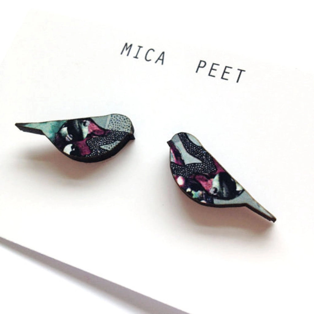 Earth and Elements Jewellery

https://www.earthandelements.co.uk › products › bird-stud-earrings-multicoloured