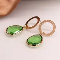 Earth and Elements Jewellery

https://www.earthandelements.co.uk › products › golden-circle-and-green-drop-earrings