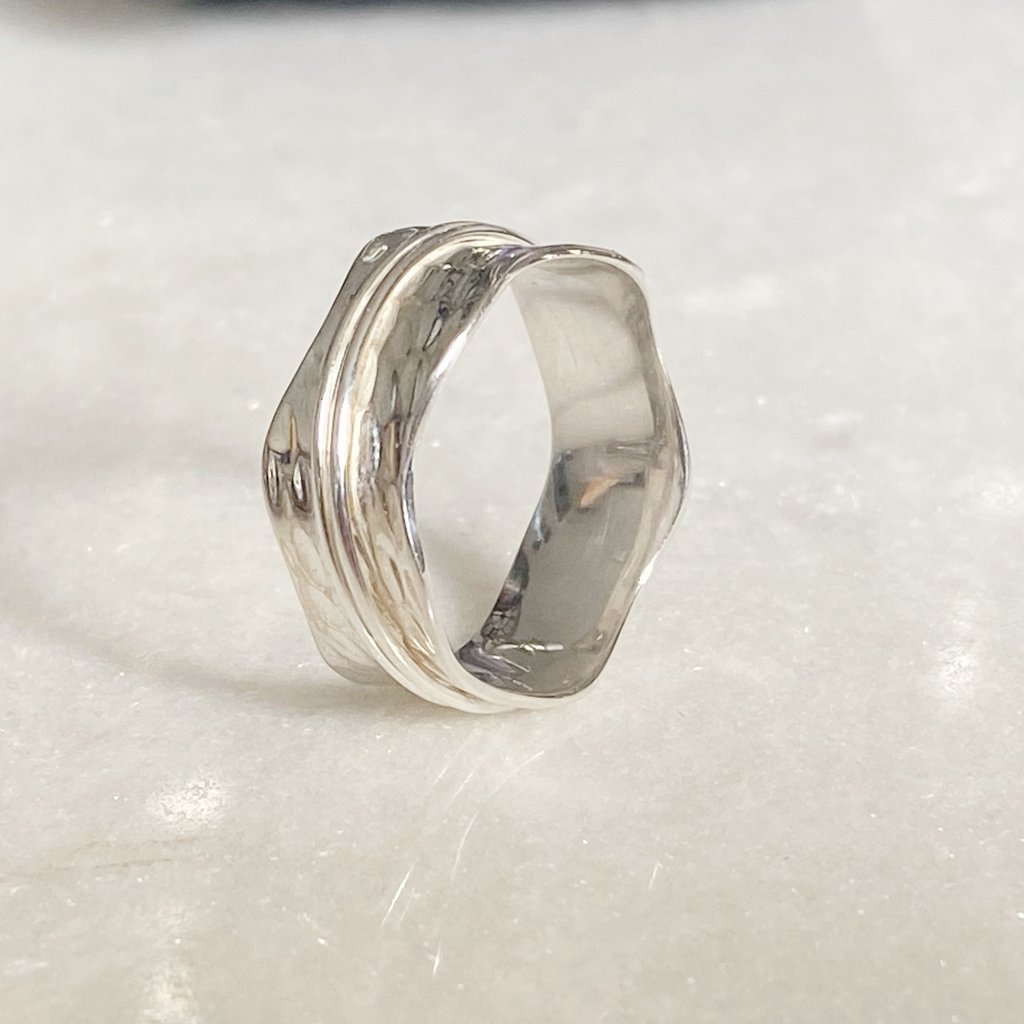 Slimline Wave Silver Spinner Ring | Silver Spinning Rings uk