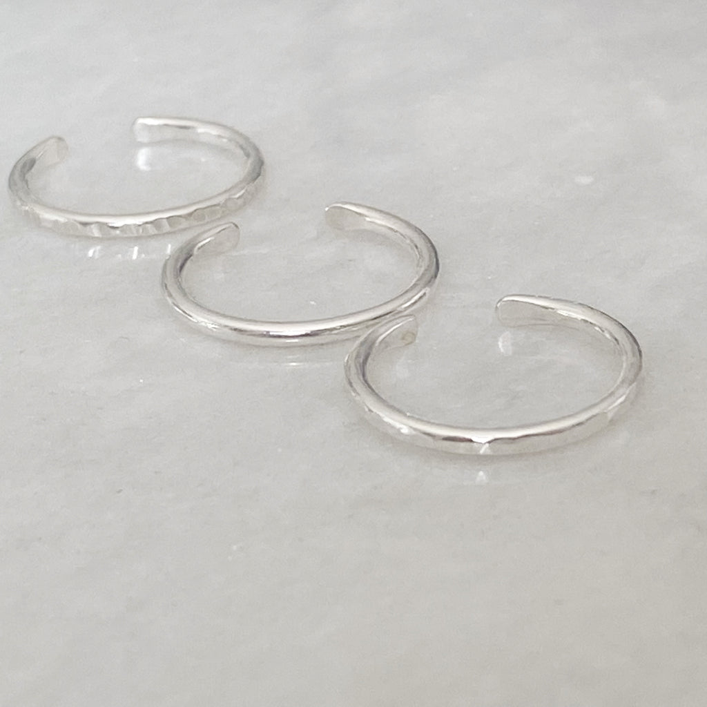Dainty Hammered Silver Toe Ring  | Sterling Silver Toe Rings