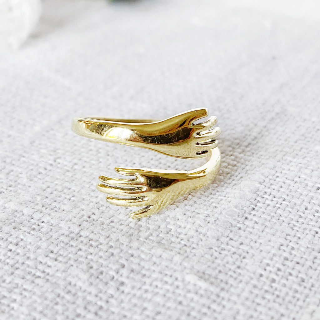 The Gold HUG Ring | Gold Hugging hands ring