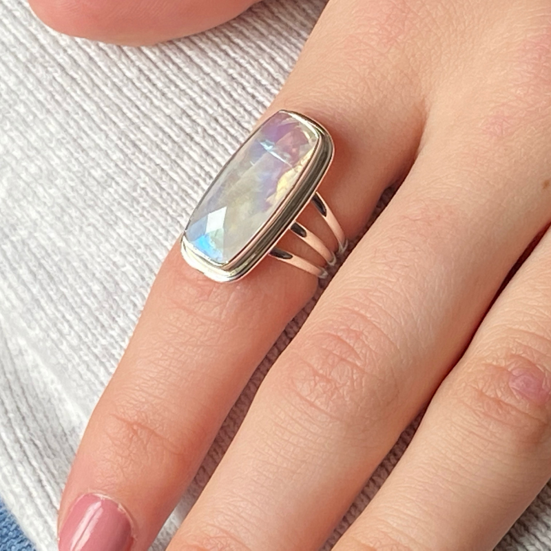 Moonbeam Silver Moonstone Ring - Earth and Elements Jewellery