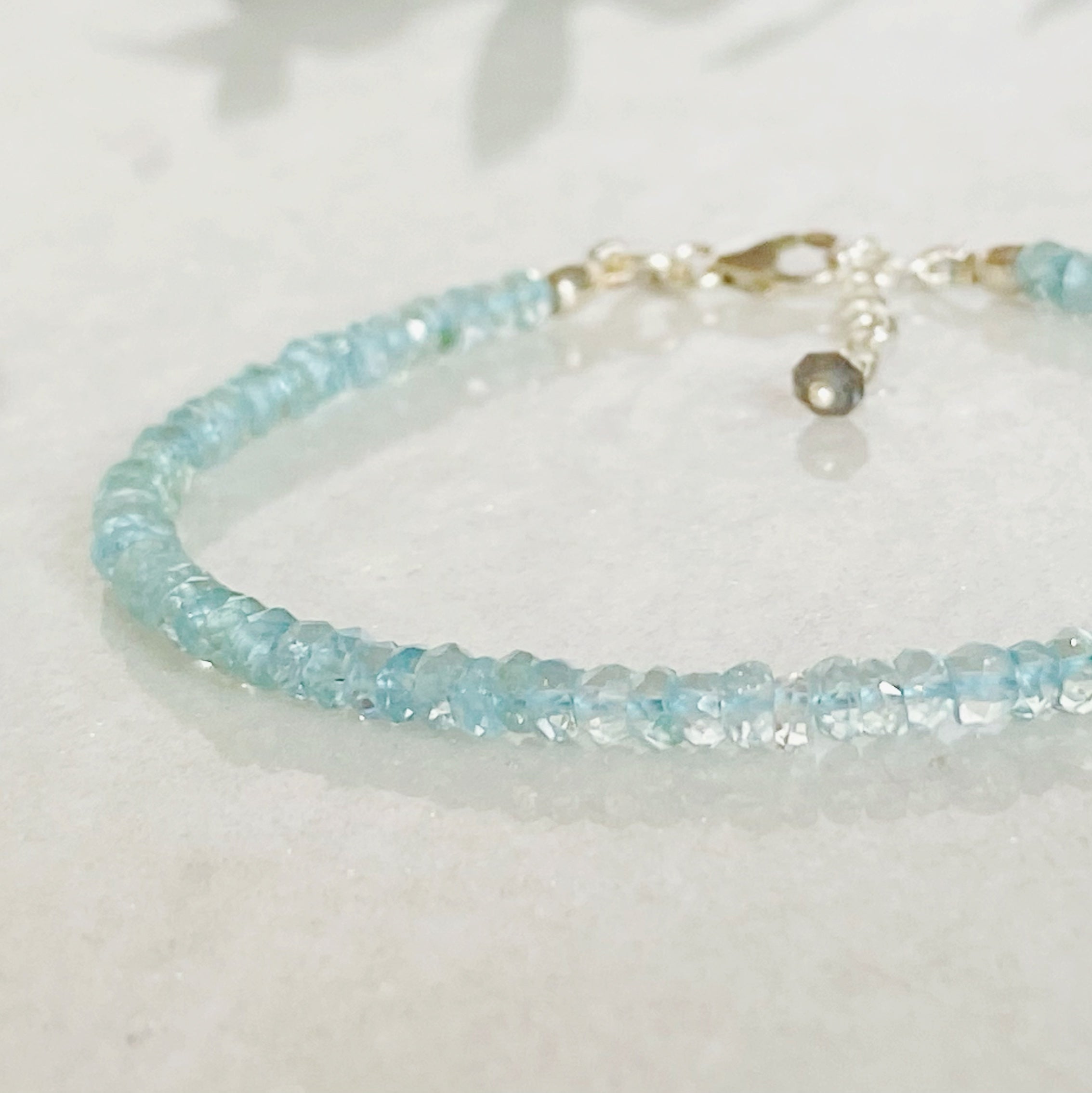 Golden Tigers Eye Crystal Chip Bracelet, The Holistic Hamper, UK Online  Crystal Shop