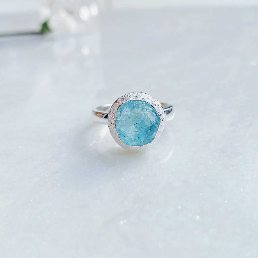 Buy Raw Crystal Quartz Ring Quartz Silver Ring Healing Crystal Ring  Birthstone Ring Rock Crystal Quartz Jewelry Quartz Jewelry Gifts Online in  India - Etsy | Quartz crystal jewelry, Healing crystal ring,