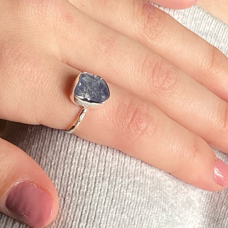 Uncut Natural Tanzanite Gemstone Silver Ring